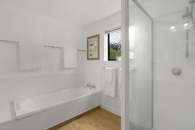 Photo of property in 1/11 Kereru Street, Two Mile Bay, Taupo, 3330