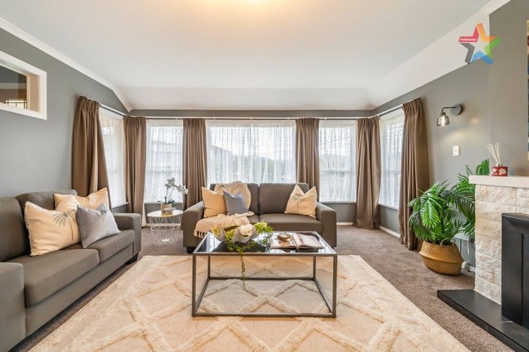 Photo of property in 1 Delaney Drive, Stokes Valley, Lower Hutt, 5019