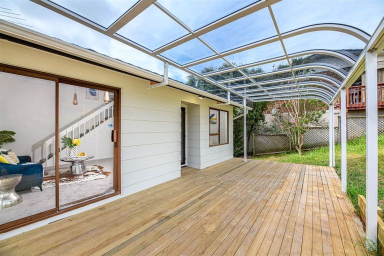 Photo of property in 1/13 Hollyhock Place, Browns Bay, Auckland, 0630