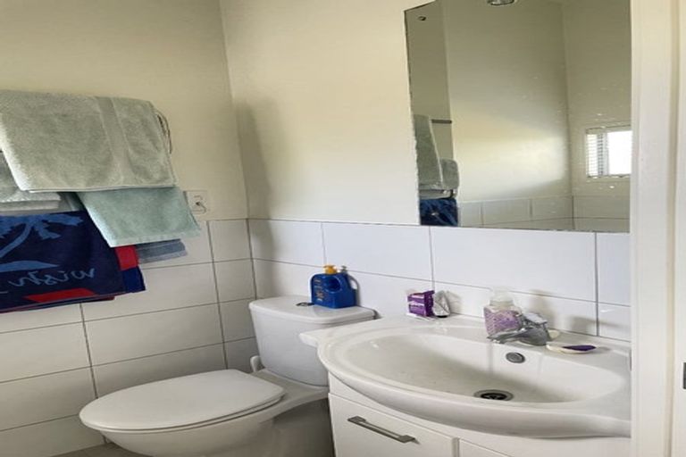 Photo of property in 57 Wellington Street, Howick, Auckland, 2014