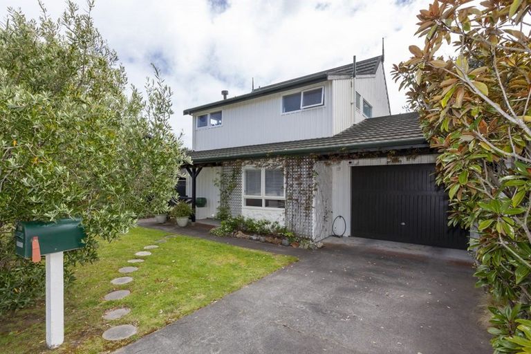Photo of property in 241 Manly Street, Paraparaumu Beach, Paraparaumu, 5032