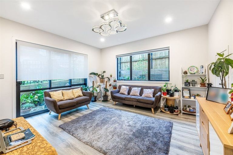 Photo of property in 216c Metcalfe Road, Ranui, Auckland, 0612