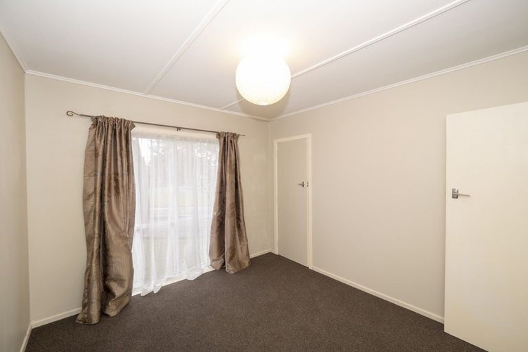 Photo of property in 15 Wavell Crescent, Lansdowne, Masterton, 5810