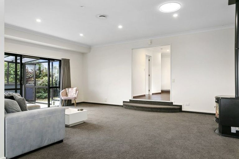 Photo of property in 2/73 Harvey Street, Waipahihi, Taupo, 3330