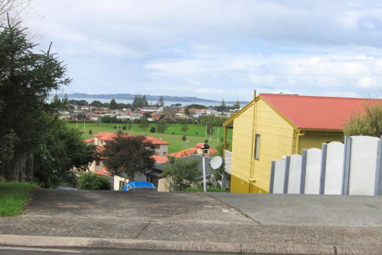 Photo of property in 4a Orewa Heights Crescent, Orewa, 0931