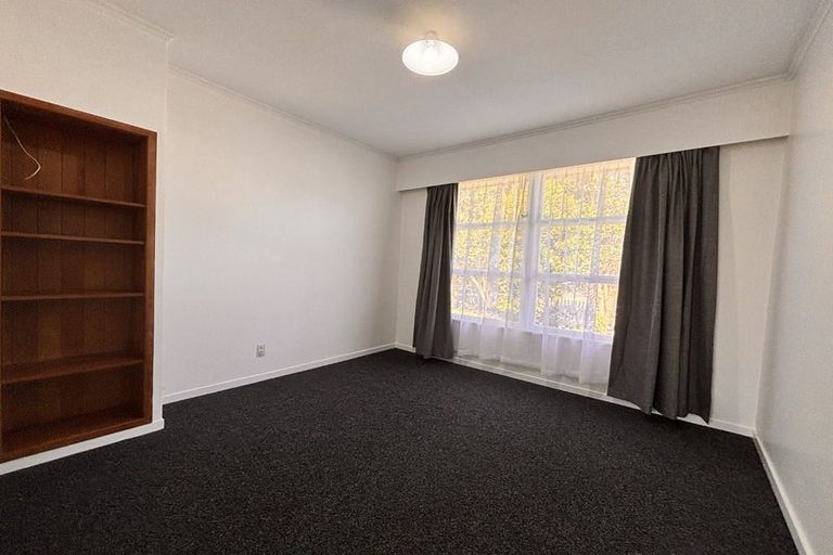 Photo of property in 12 Moa Place, Onerahi, Whangarei, 0110