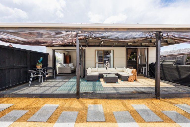 Photo of property in 9 Denver Place, Milson, Palmerston North, 4414