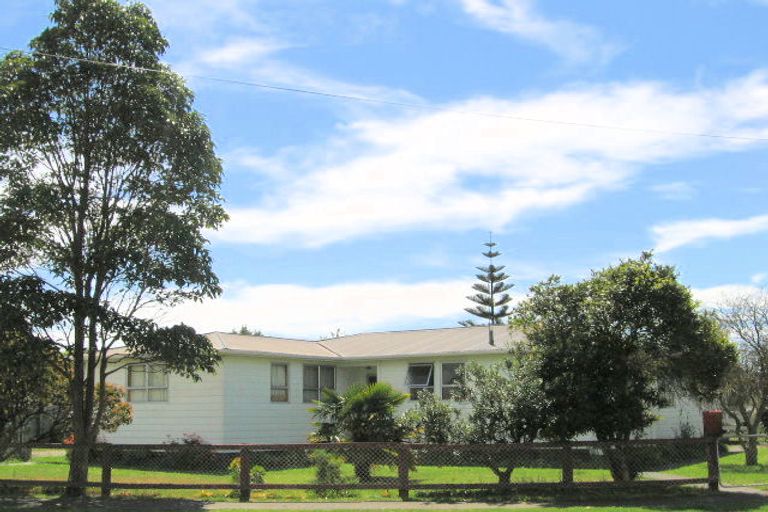 Photo of property in 4 Munro Street, Elgin, Gisborne, 4010