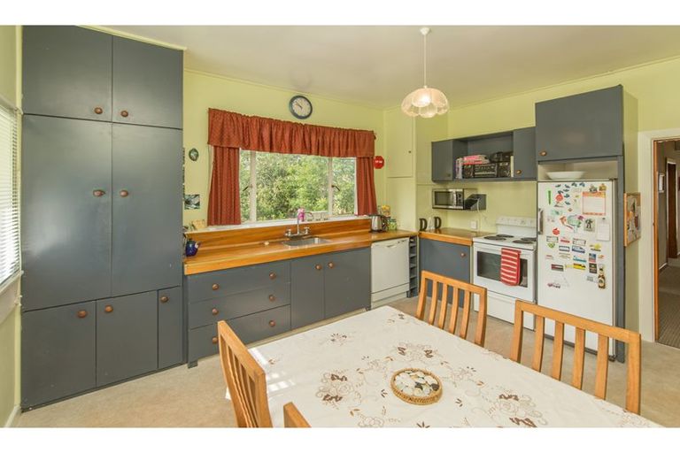 Photo of property in 26 Sarsfield Street, Southbridge, 7602