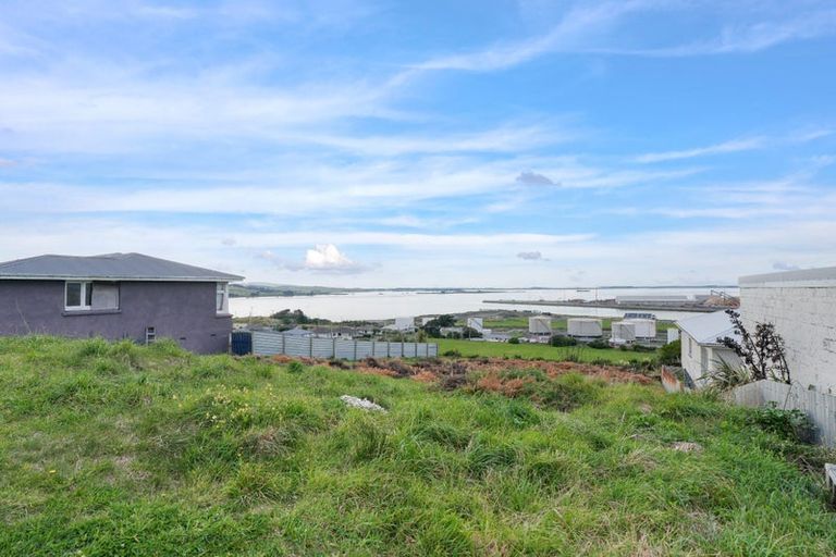 Photo of property in 355 Barrow Street, Bluff, 9814