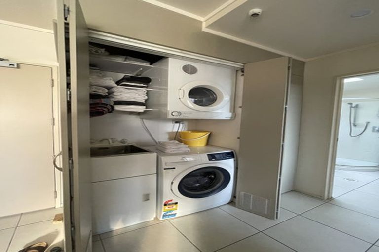 Photo of property in Beachpoint Apartments, 2/5 West End Road, Ohope, 3121