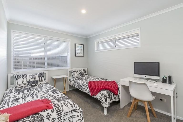 Photo of property in 16 Trevally Place, Snells Beach, 0920