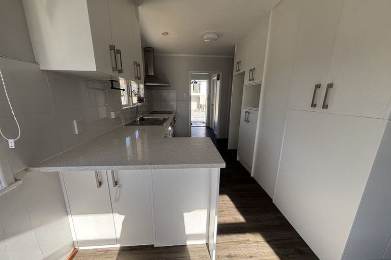 Photo of property in 84 Glendene Avenue, Glendene, Auckland, 0602