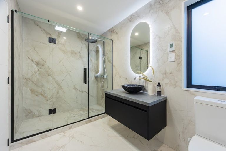 Photo of property in 218 Vaughans Road, Long Bay, Auckland, 0792