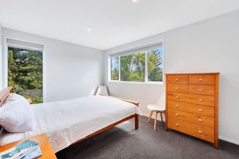 Photo of property in 34 Acacia Road, Torbay, Auckland, 0632