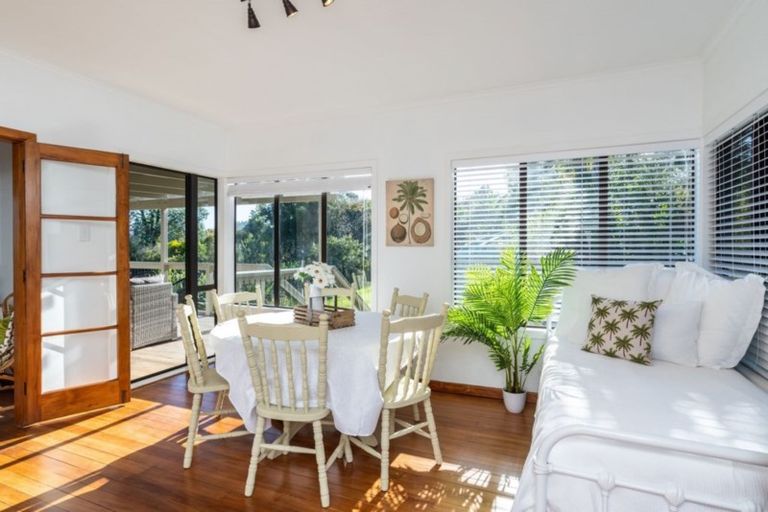 Photo of property in 13 Regent Street, Whakapirau, Maungaturoto, 0583