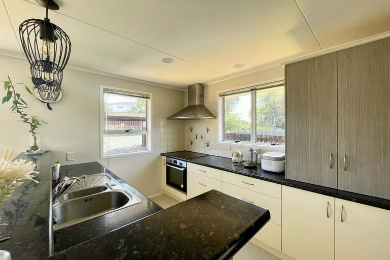 Photo of property in 35f Clearmont Crescent, Blagdon, New Plymouth, 4310