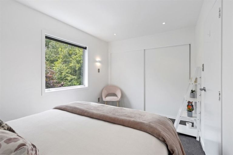 Photo of property in 98a Memorial Avenue, Ilam, Christchurch, 8053