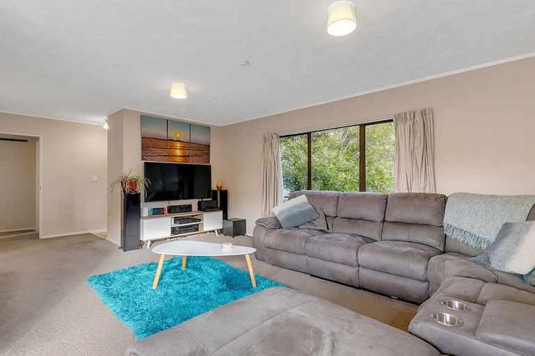 Photo of property in 6 Westridge, Camborne, Porirua, 5026