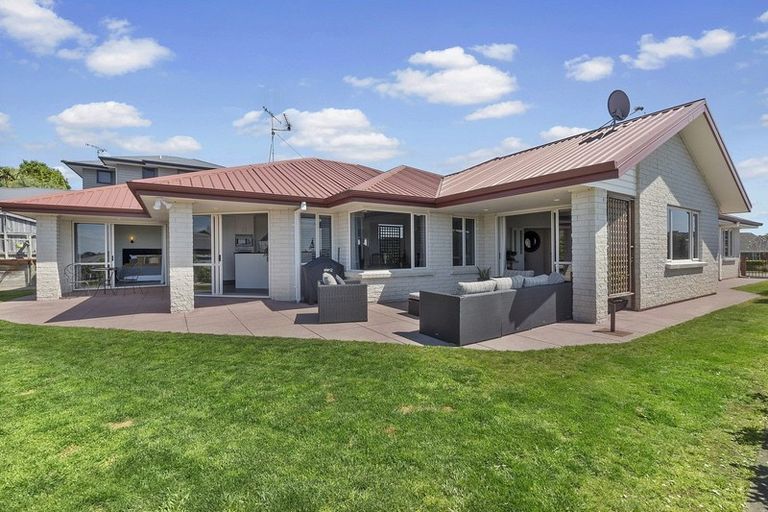 Photo of property in 22 Everton Place, Grandview Heights, Hamilton, 3200