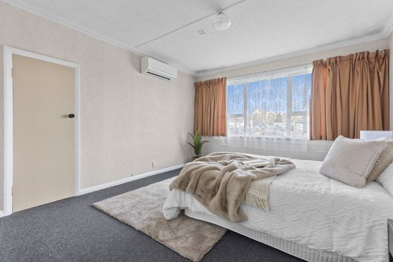 Photo of property in 40 Blake Street, Waitara, 4320