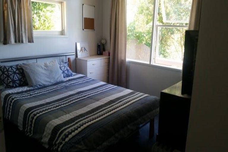 Photo of property in 19 Holmes Grove, Naenae, Lower Hutt, 5011