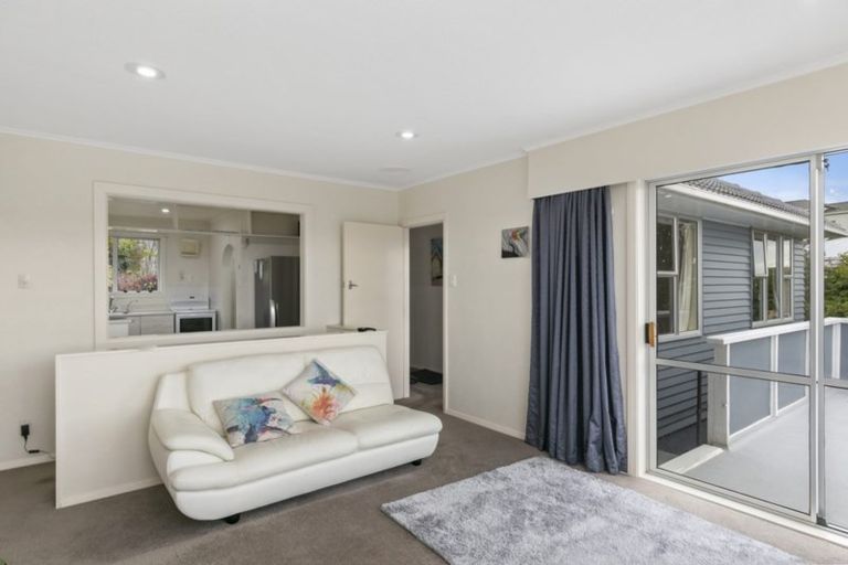 Photo of property in 22 Paparangi Crescent, Paparangi, Wellington, 6037