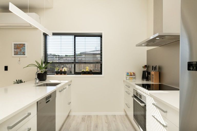 Photo of property in 82 Awataha Crescent, Pyes Pa, Tauranga, 3110