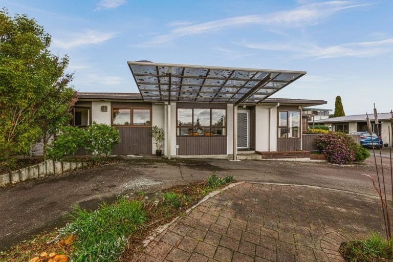 Photo of property in 1/34 Busby Hill, Havelock North, 4130
