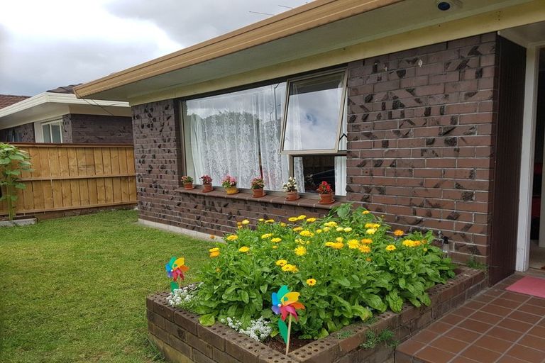 Photo of property in 2/34 Wallace Road, Papatoetoe, Auckland, 2025