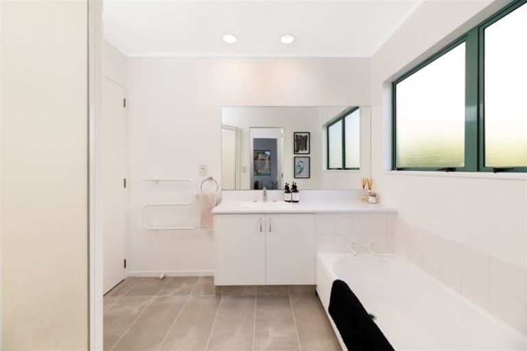 Photo of property in 140 Vale Street, Otumoetai, Tauranga, 3110