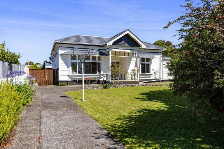 Photo of property in 25 Argyle Street, Hawera, 4610