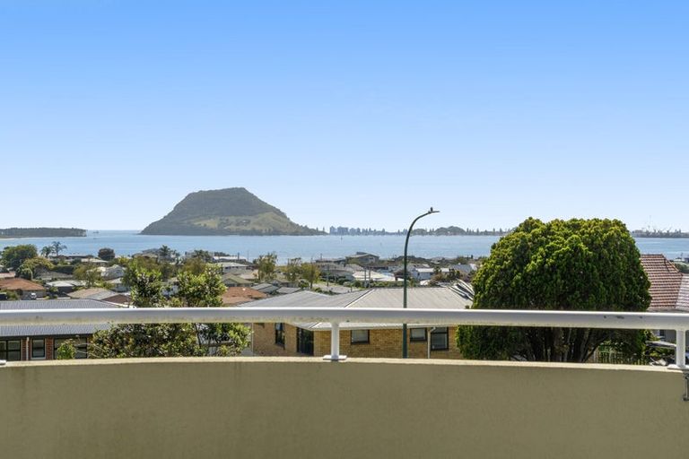 Photo of property in 24 Tirinui Crest Road, Otumoetai, Tauranga, 3110