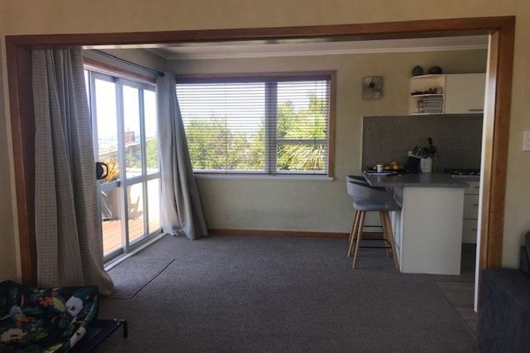 Photo of property in 30a Te Atatu Road, Te Atatu South, Auckland, 0610