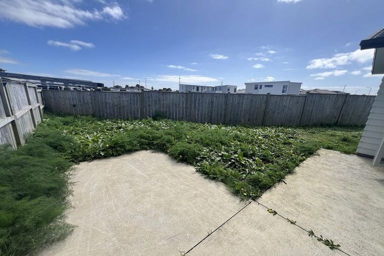 Photo of property in 17 Kapia Drive, Takanini, 2112