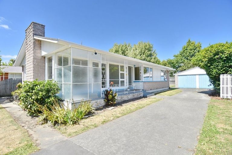 Photo of property in 63 Woodbury Street, Russley, Christchurch, 8042