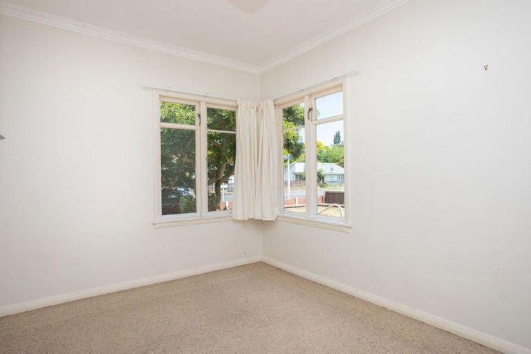 Photo of property in 5 Swinburn Street, Dannevirke, 4930