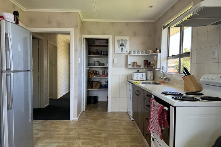 Photo of property in 18 Piper Place, Roslyn, Palmerston North, 4414