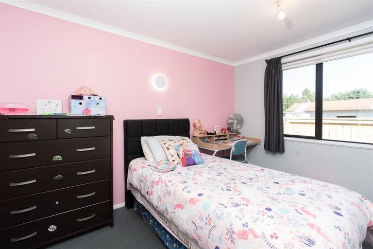 Photo of property in 42 Montgomery Crescent, Bader, Hamilton, 3206