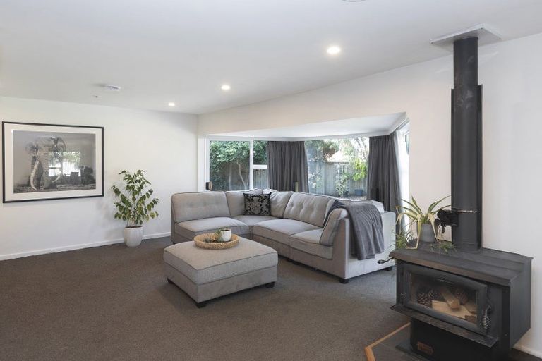 Photo of property in 76 Isleworth Road, Bishopdale, Christchurch, 8053