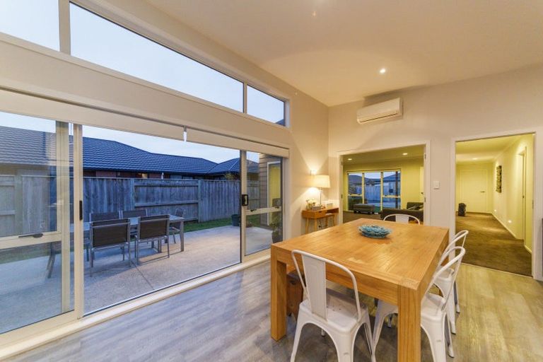 Photo of property in 92 Rosalie Terrace, Kelvin Grove, Palmerston North, 4414