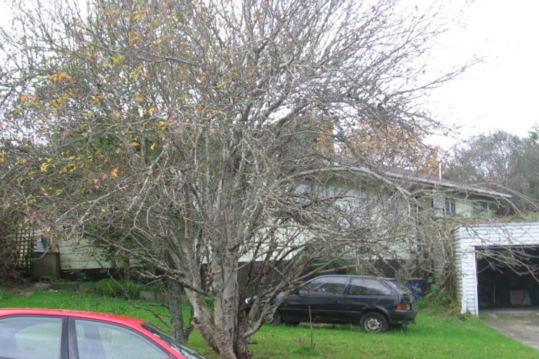 Photo of property in 3 Shale Avenue, Massey, Auckland, 0614