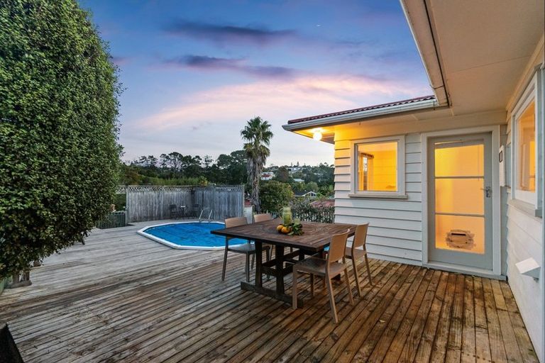 Photo of property in 44 Saffron Street, Birkdale, Auckland, 0626
