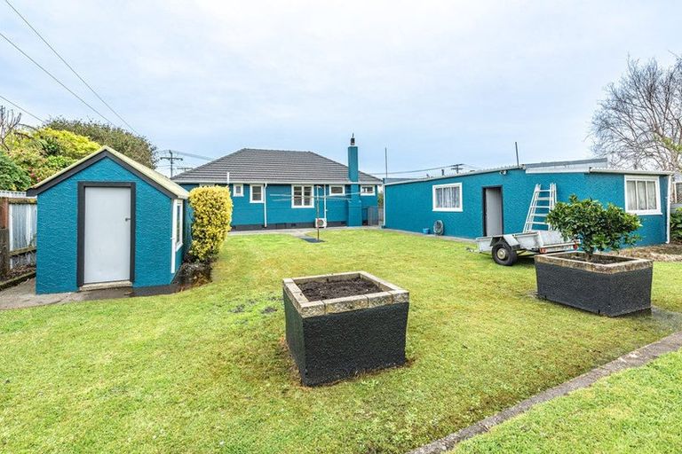 Photo of property in 16 Nikau Street, Tawhero, Whanganui, 4501