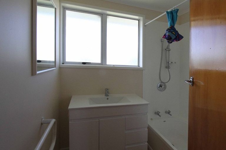 Photo of property in 36 Larne Avenue, Pakuranga Heights, Auckland, 2010