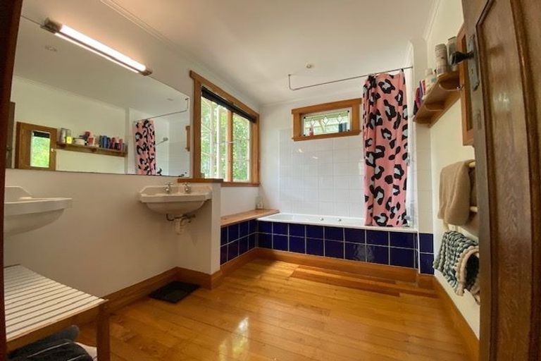 Photo of property in 104 Mcentee Road, Waitakere, Auckland, 0816