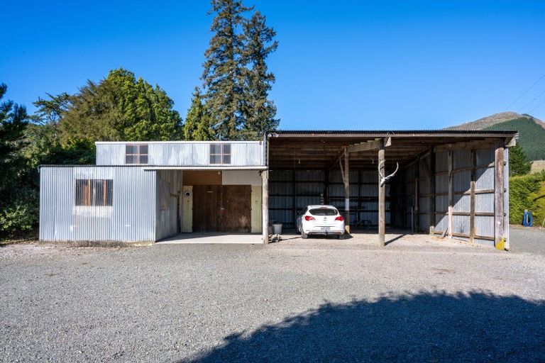 Photo of property in 68 Hiwipango Road, Belgrove, Wakefield, 7095