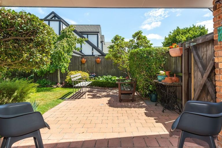 Photo of property in 255 Maidstone Road, Avonhead, Christchurch, 8042