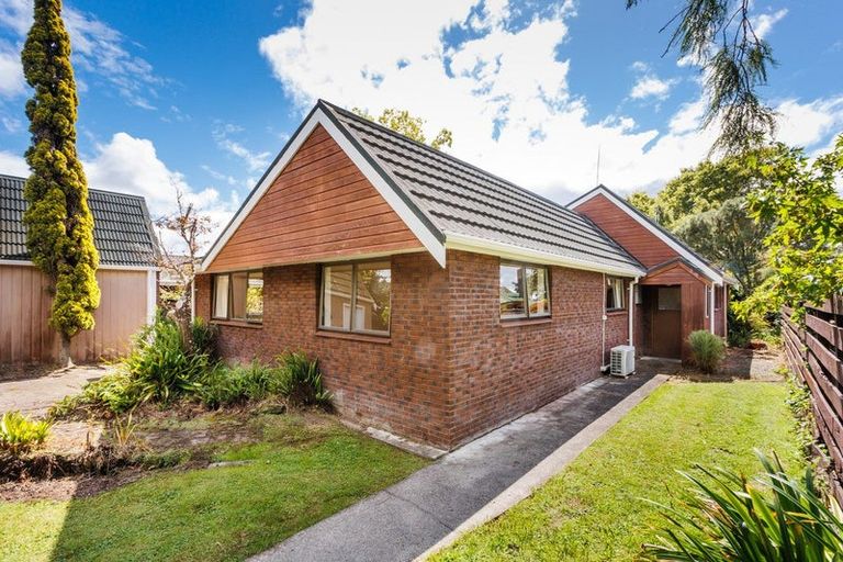 Photo of property in 85 Clifton Terrace, Fitzherbert, Palmerston North, 4410