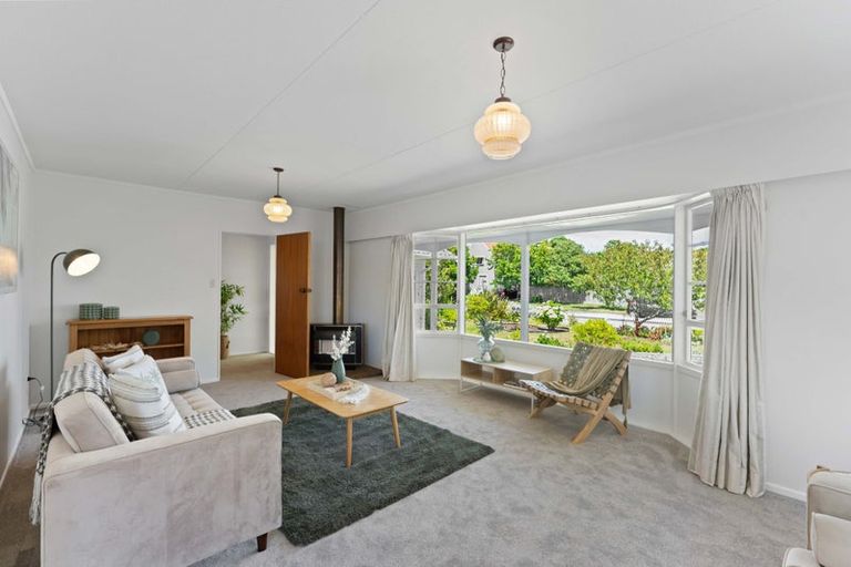 Photo of property in 49 Sylvan Avenue, Waikanae, 5036
